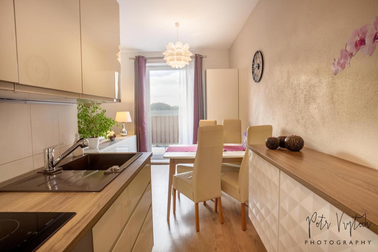Luxurious, Lovely And Romantic Apartment In Tabor Exterior photo